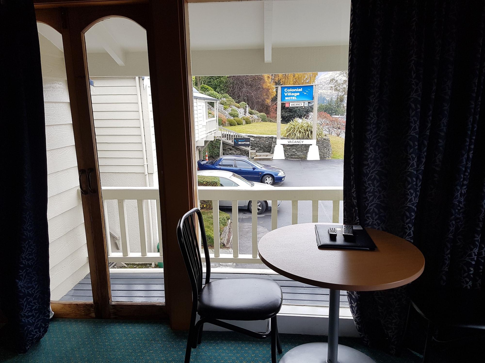 קווינסטאון Lakeview Colonial Motel מראה חיצוני תמונה