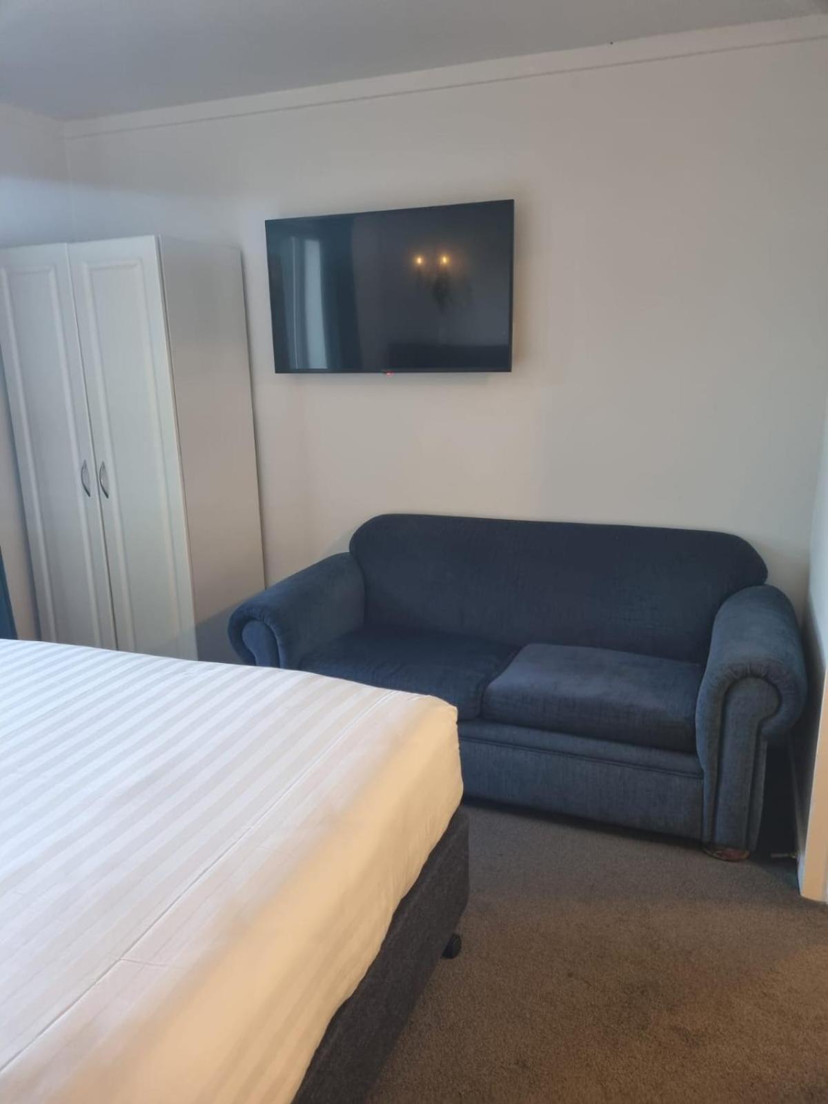 קווינסטאון Lakeview Colonial Motel מראה חיצוני תמונה