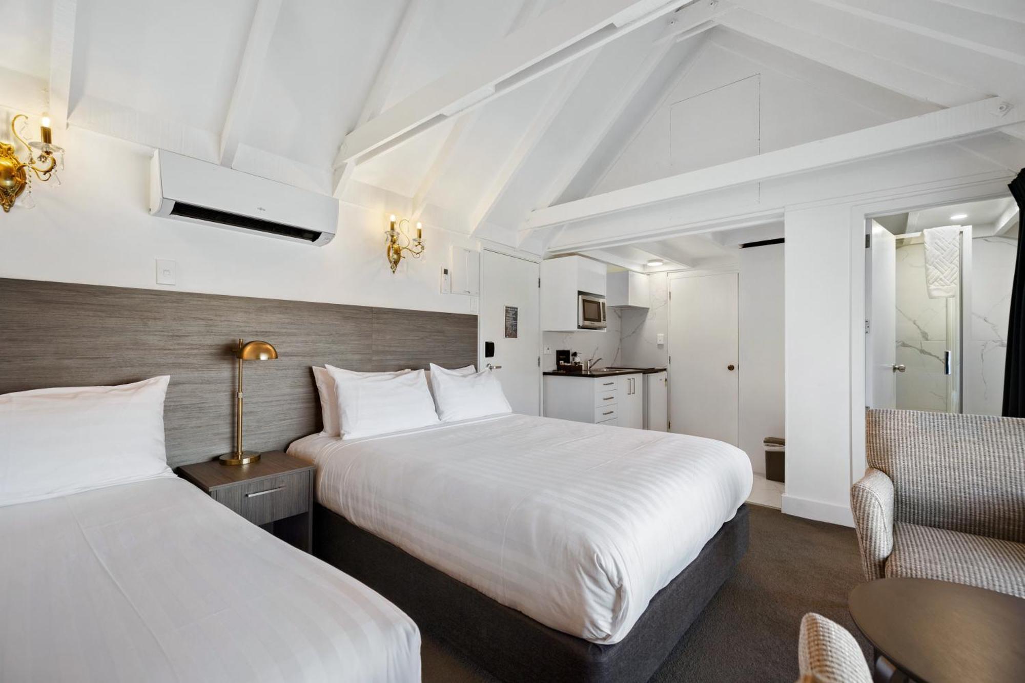 קווינסטאון Lakeview Colonial Motel מראה חיצוני תמונה
